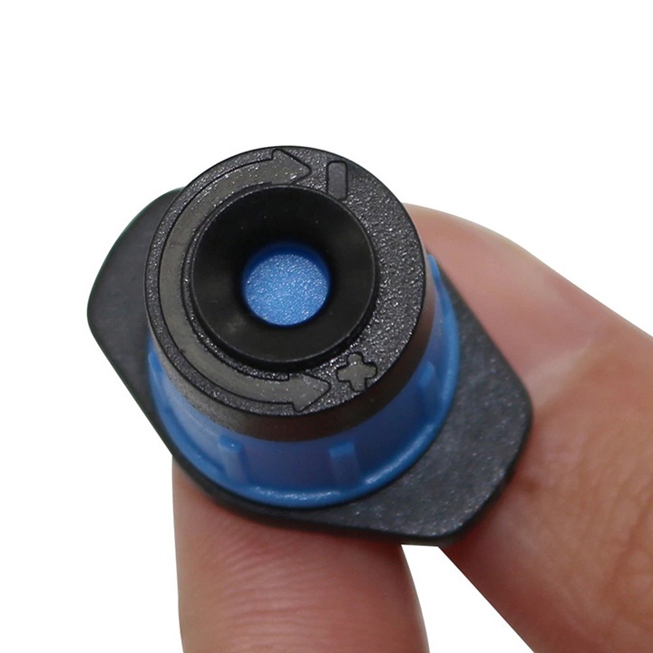 Trọn bộ béc tưới gốc xòe 360 độ, điều chỉnh được bán kính tưới, béc xanh que cắm rời