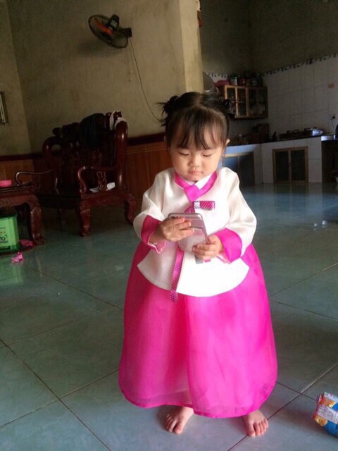 Hanbok cho bé ảnh thật sushi shop  kèm bờm dây treo