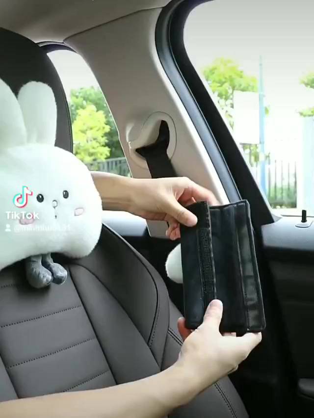 Gối Tựa Đầu Tựa Lưng Trên Ô Tô Hình Thỏ Trắng Dễ Thương | BigBuy360 - bigbuy360.vn