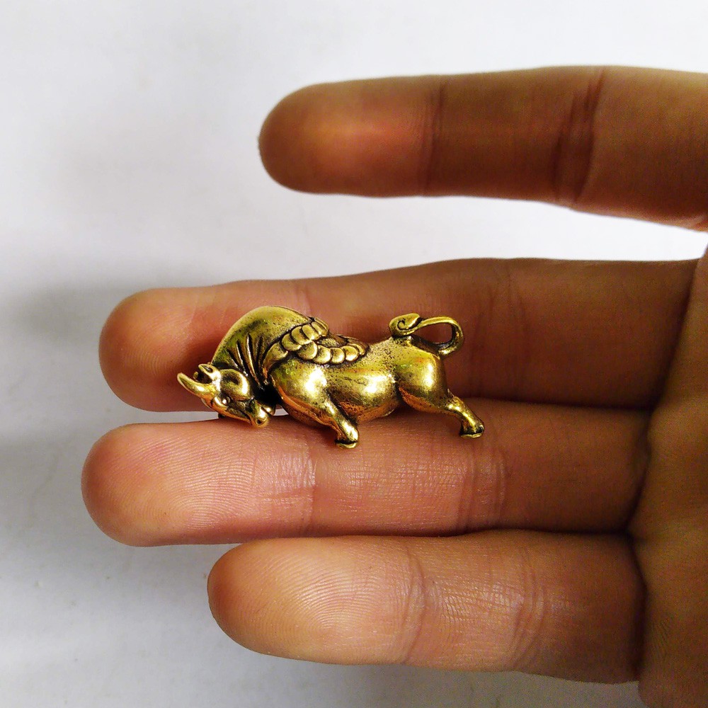 Tượng trâu đeo xâu tiền bằng đồng làm phụ kiện tiểu cảnh, phụ kiện bàn trà, trang trí bonsai | BigBuy360 - bigbuy360.vn