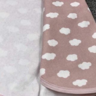 Khăn chống thấm xuất nhật(250k/combo 2 cái)