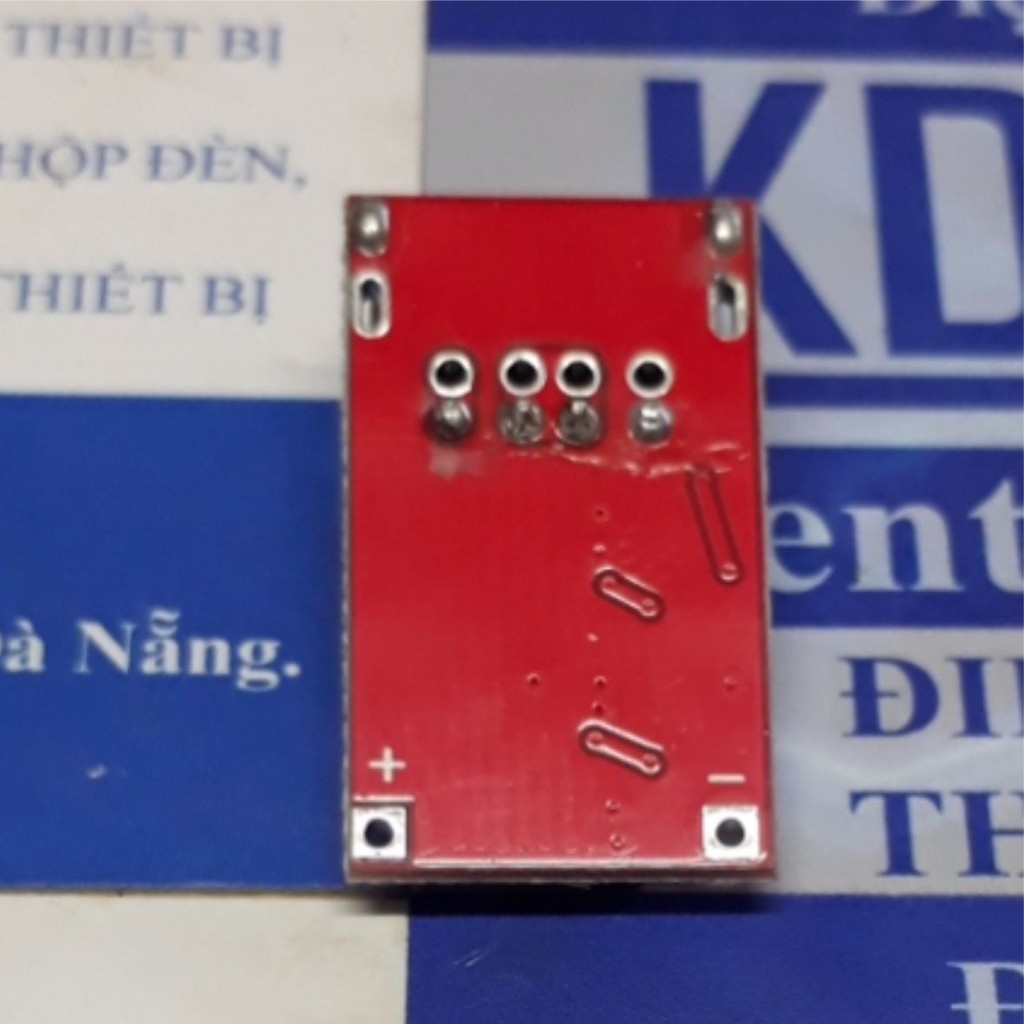 module nguồn DC-DC buck in:6-24V out: USB 5V/3A chế sạc điện thoại trên xe máy, xe oto… kde4698