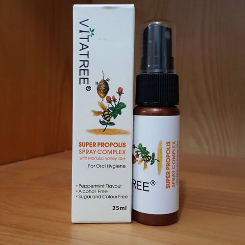 Xịt giảm đau họng keo ong Vitatree 25ml của Úc