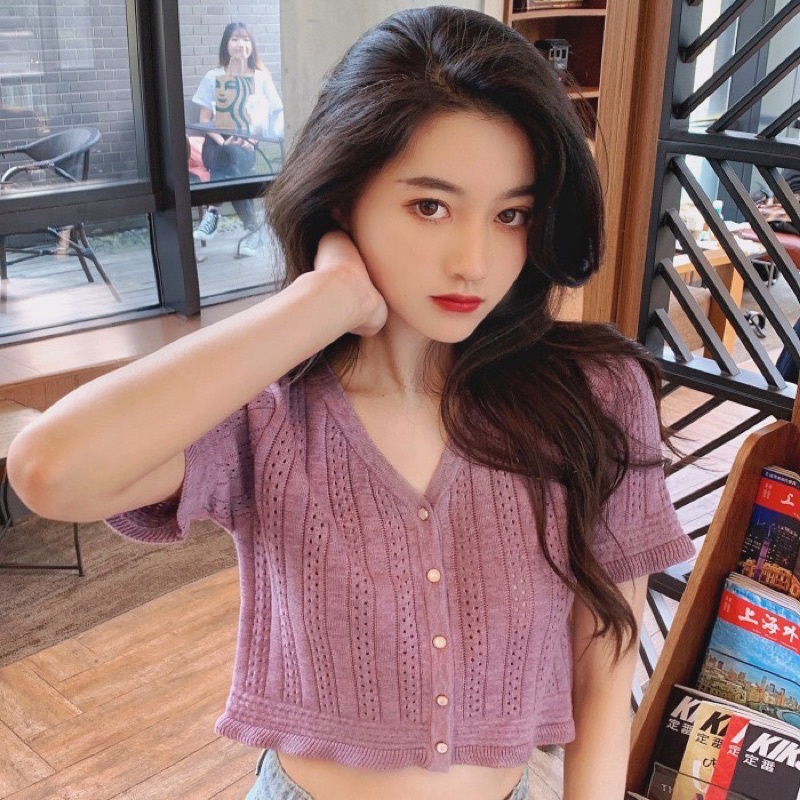 Áo len cộc tay nữ Quảng Châu dáng croptop phối cúc ngọc,giúp chị em tự tin khoe eo thon dáng ngọc,hàng L1 | BigBuy360 - bigbuy360.vn