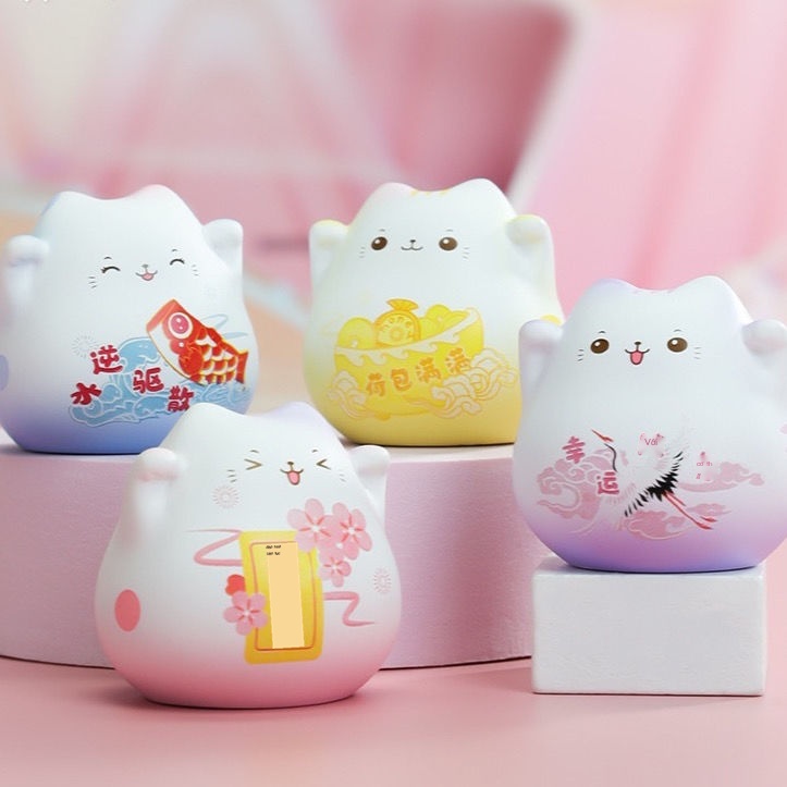 Con mèo may mắn đồ trang trí nhỏ dễ thương may mắn may mắn mèo nhựa búp bê xe hơi trang trí máy tính để bàn món quà năm
