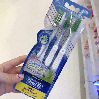 BÀN CHẢI ORAL-B PRO HEALH GREEN TEA
