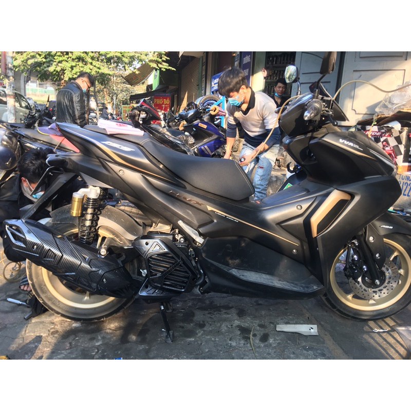Ốp Quạt Gió Xe NVX 2021 V2 Cacbon