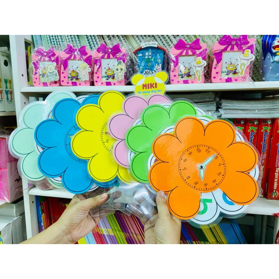 Hoa xoay đồng hồ đáp án đa năng - màu ngẫu nhiên