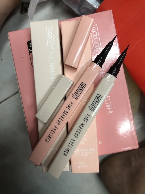 Kẻ Mắt nước Thanh Mảnh Với Thiết Kế Đầu Cọ Nhỏ Tiện Dụng WODWOD | BigBuy360 - bigbuy360.vn