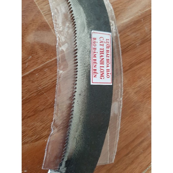 Liềm cắt cỏ vườn