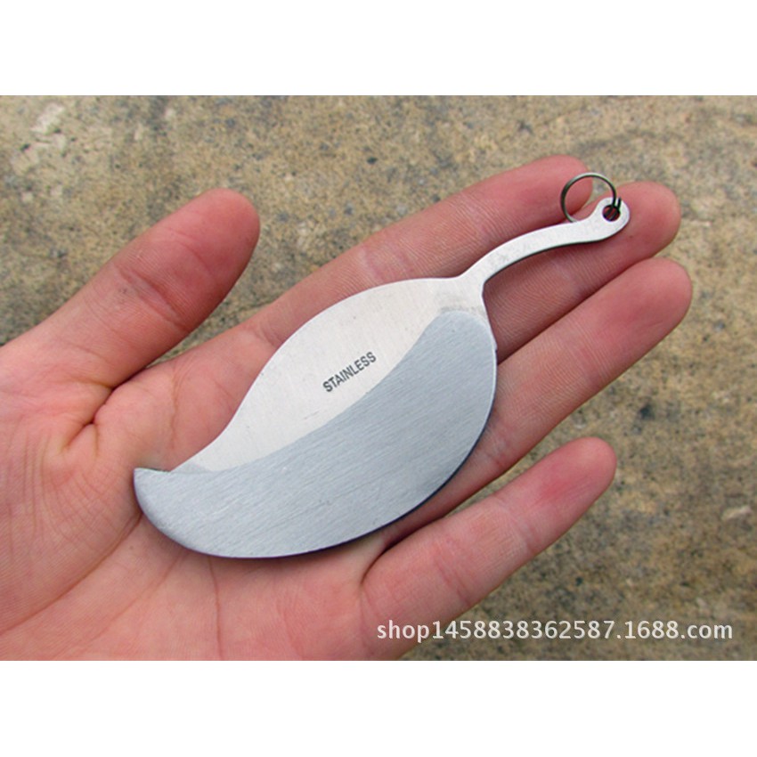 Móc khóa mini thép chống gỉ chiếc lá siêu bén độc đáo F8