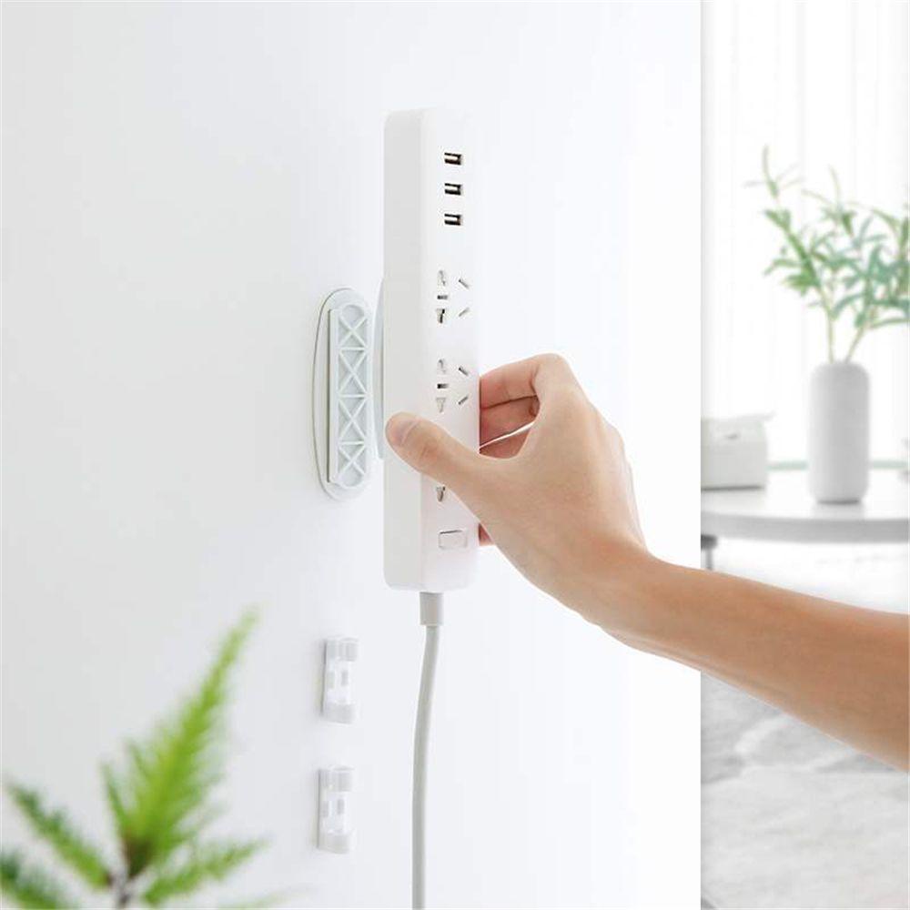 Giá Gắn Tường Tự Dính Để Cố Định Phích Cắm Tiện Dụng Và Bền