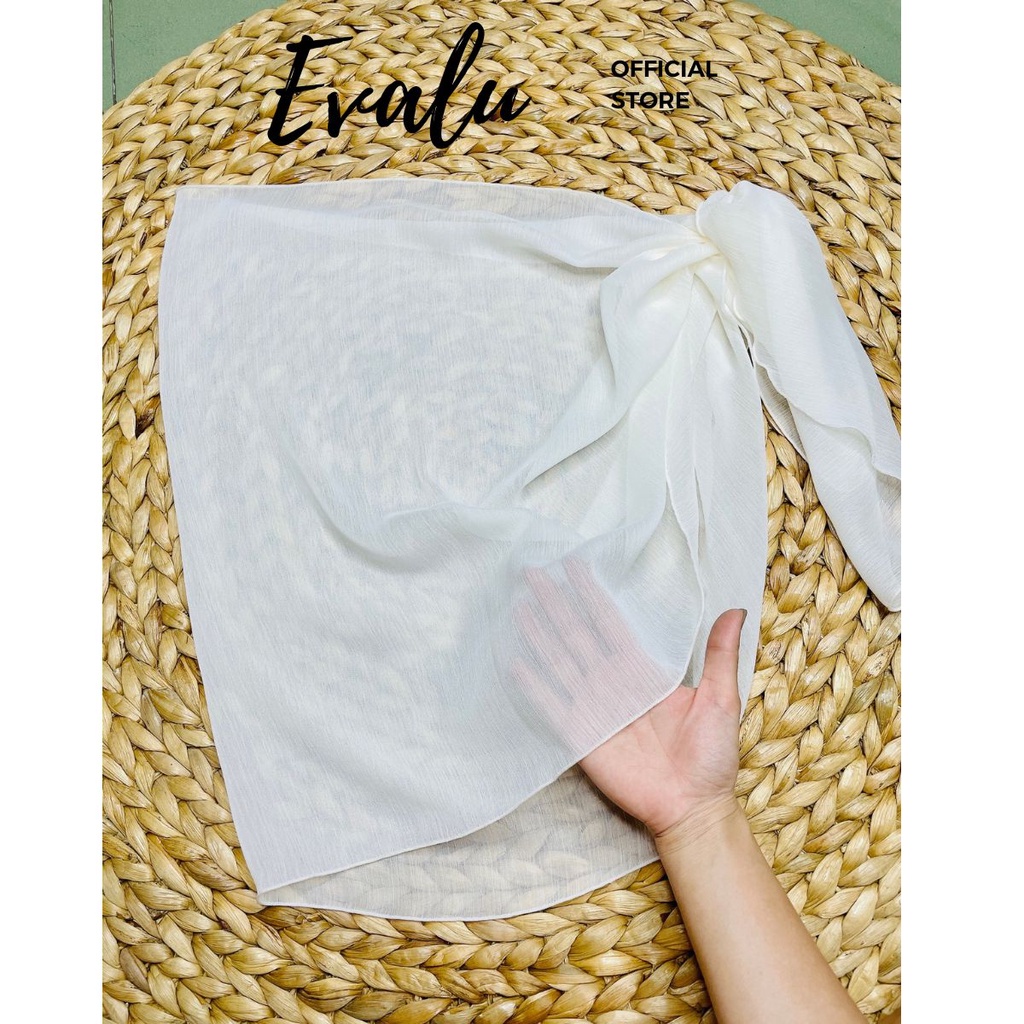 Khăn voan tam giác phối bikini quấn hông khoác ngoài bikini