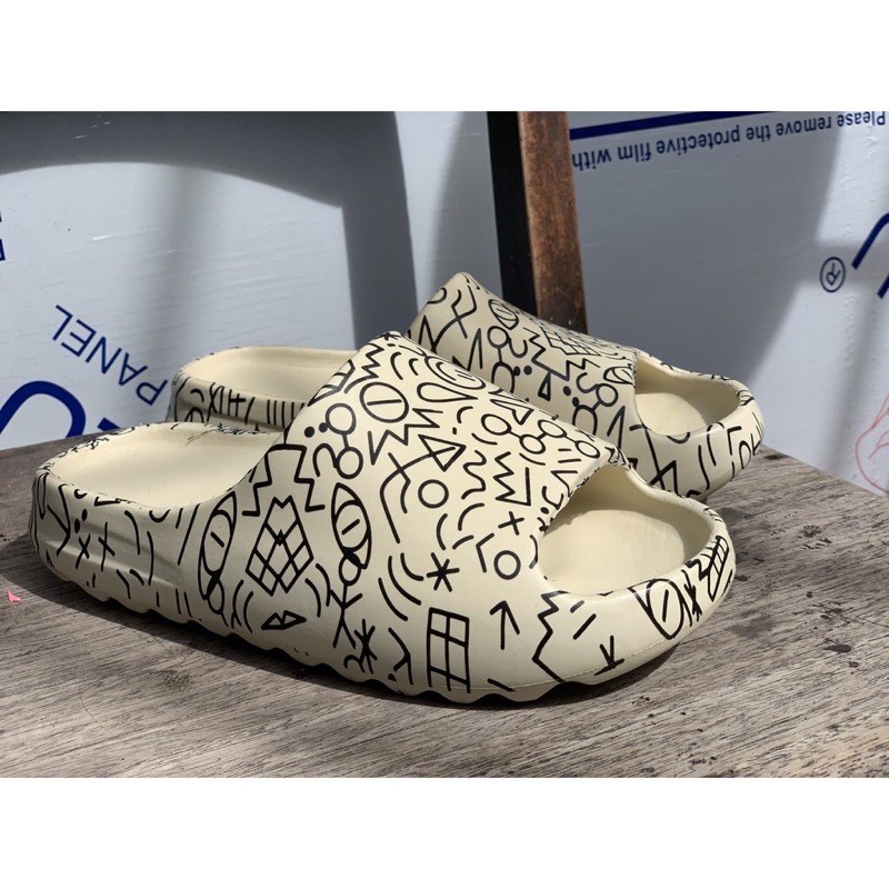 Dép bánh mì quai ngang GRAFFITI siêu bền