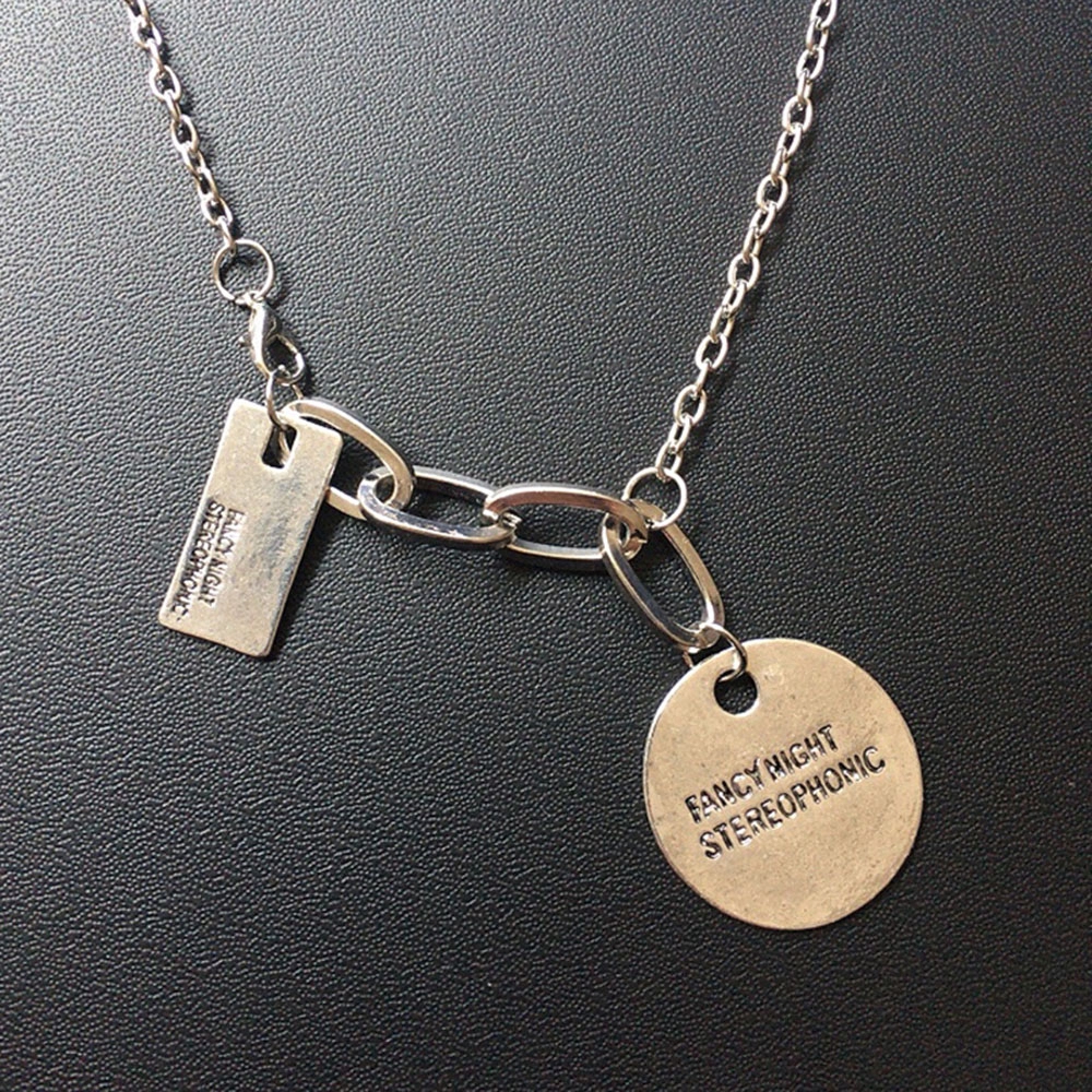 Dây Chuyền Mặt Tròn Và Chữ Nhật Khắc Chữ Thời Trang Cho Nữ