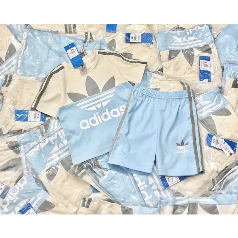 Bộ cộc tay Adidas xanh nhạt bé trai 12-35kg