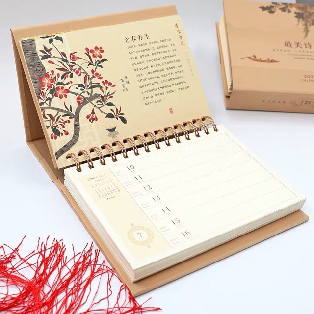 LỊCH TRUNG ĐỂ BÀN 2024