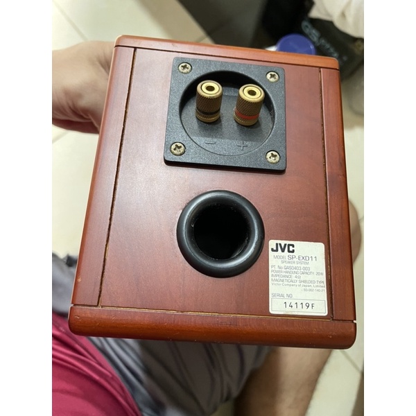 Dàn mini cao cấp JVC sử dụng công nghệ màn loa gỗ