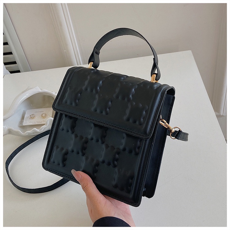 Túi Xách Đeo Vai Hình Vuông Dập Nổi Màu Trơn Phong Cách Thời Trang Hàn Quốc 2022