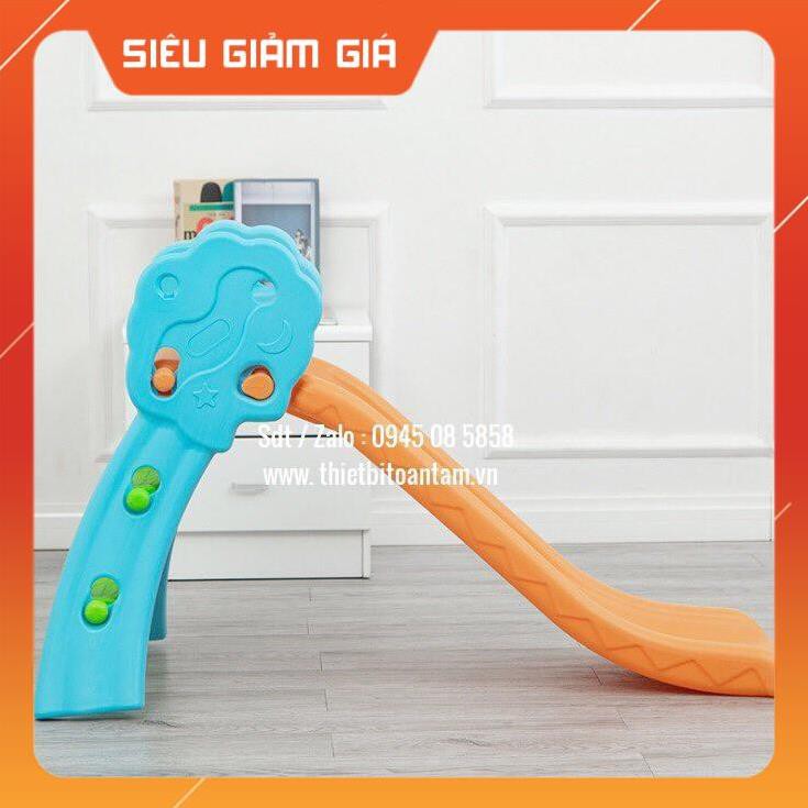 Cầu trượt mini cho bé chơi trong gia đình