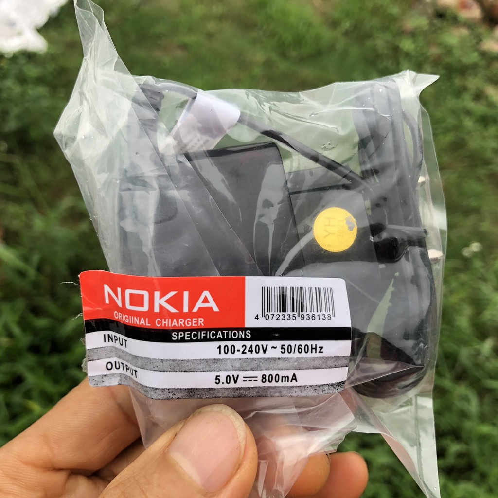 Sạc điện thoại nokia chân to cho điện thoại 110i.....