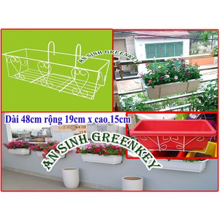 giá sắt treo ban công (móc sắt chữ nhật tim bé)