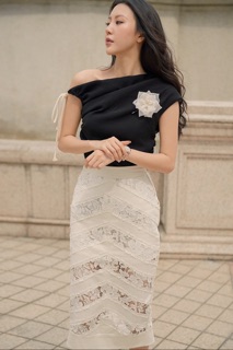 Hoa cài áo Amy