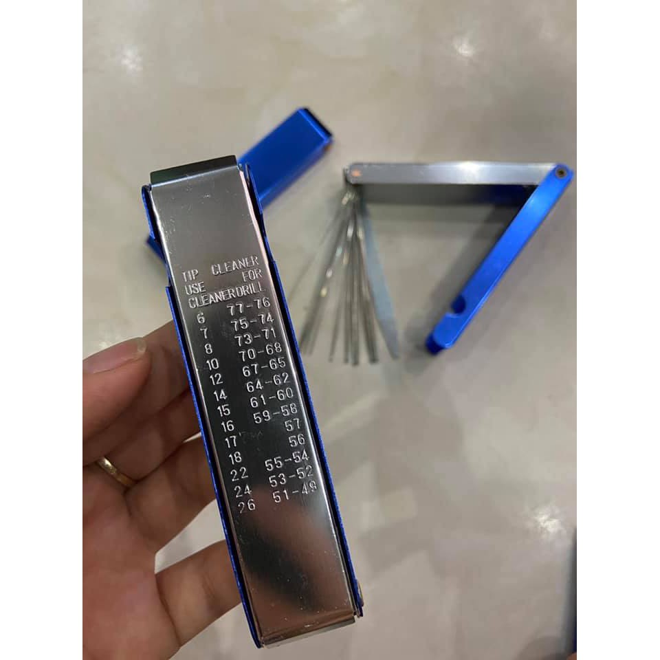 Dụng cụ vệ sinh béc gic lơ chế hòa khí