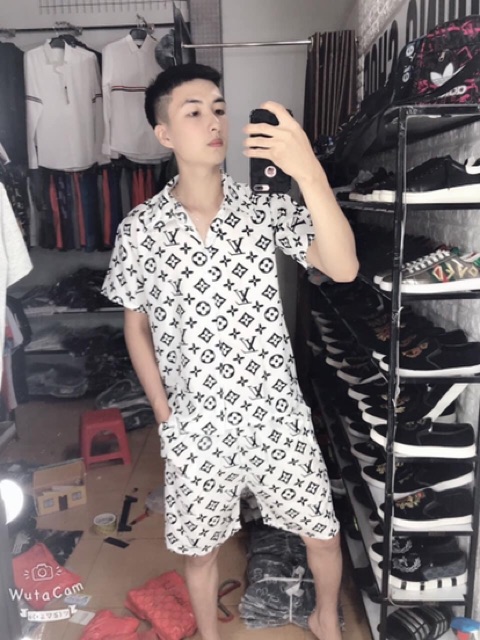Bộ lụa thể thao- bộ lụa cổ bẻ quần đùi