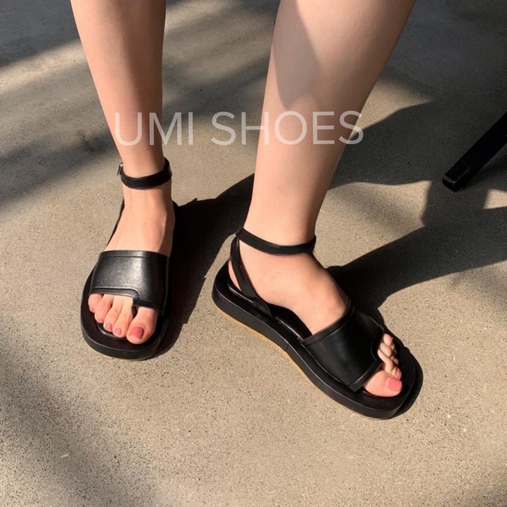 Dép sandal nữ xỏ ngón quai ngang đế bằng chống trơn đơn giản nhẹ nhàng mũi tròn đi chơi biển đẹp đi mưa mới hottrend