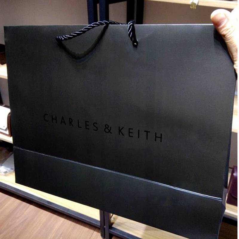 Hộp Giấy Charles and Keith Và Túi Giấy