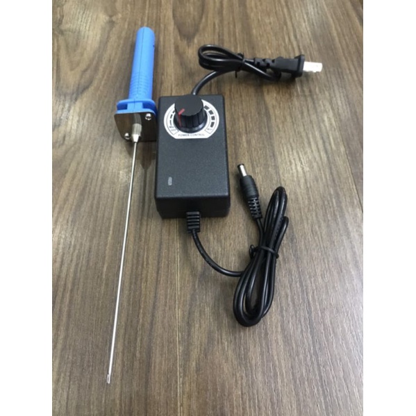 Máy cắt xốp mini cầm tay