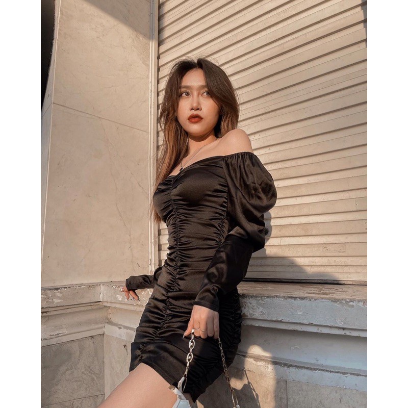 SALE Đầm lụa đen nhún