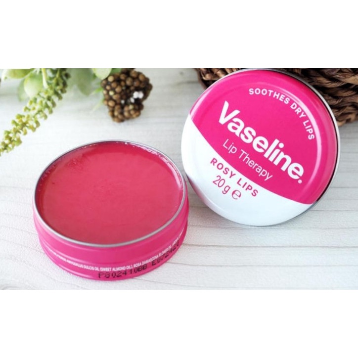 Son dưỡng môi Vaseline Lip Therapy Rosy Lips – Duy trì độ ẩm, đồng thời mang lại một đôi môi bóng hồng