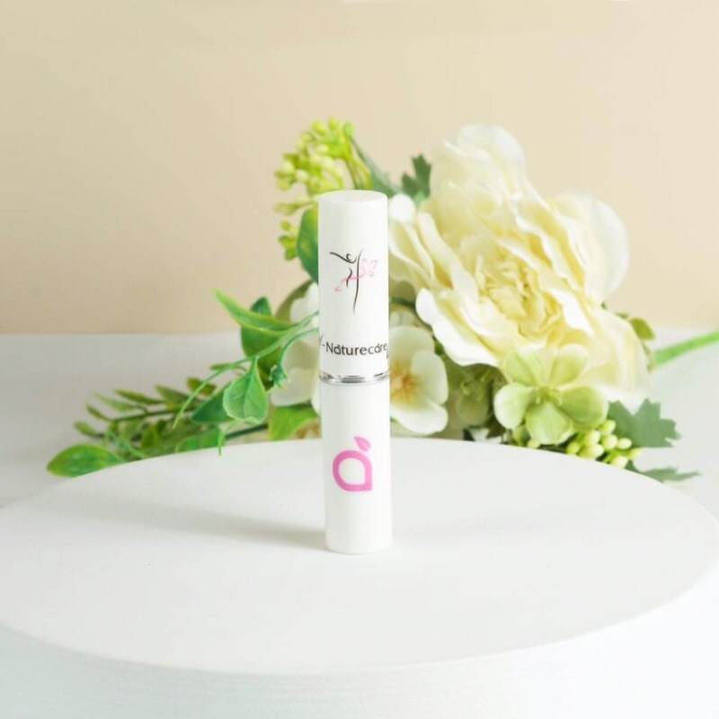 Son thỏi dưỡng môi V-nature Care