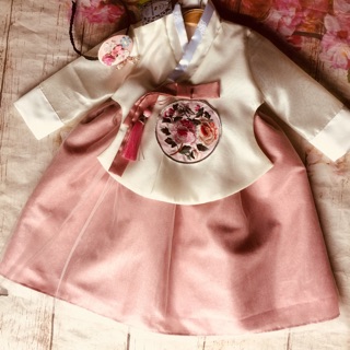 Hanbok cho bé ảnh thật