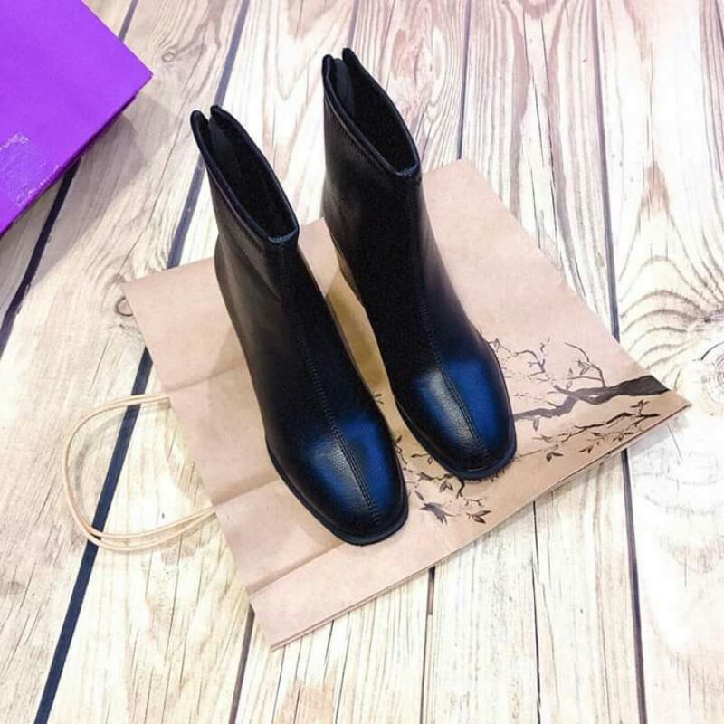 bốt  nữ  trơn lửng khóa sau kéo chữ M trẻ trung sang  trọng | BigBuy360 - bigbuy360.vn