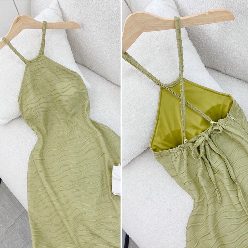 Đầm maxi xanh cổ yếm đan dây chéo lưng