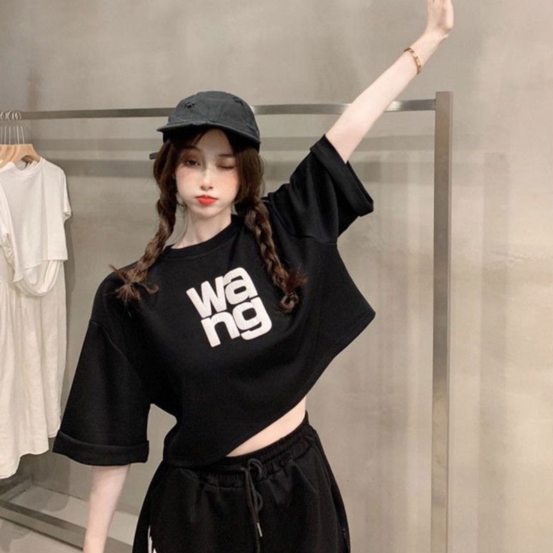 Bộ đồ thể thao IELGY ngắn tay cổ tròn in chữ thời trang cho nữ