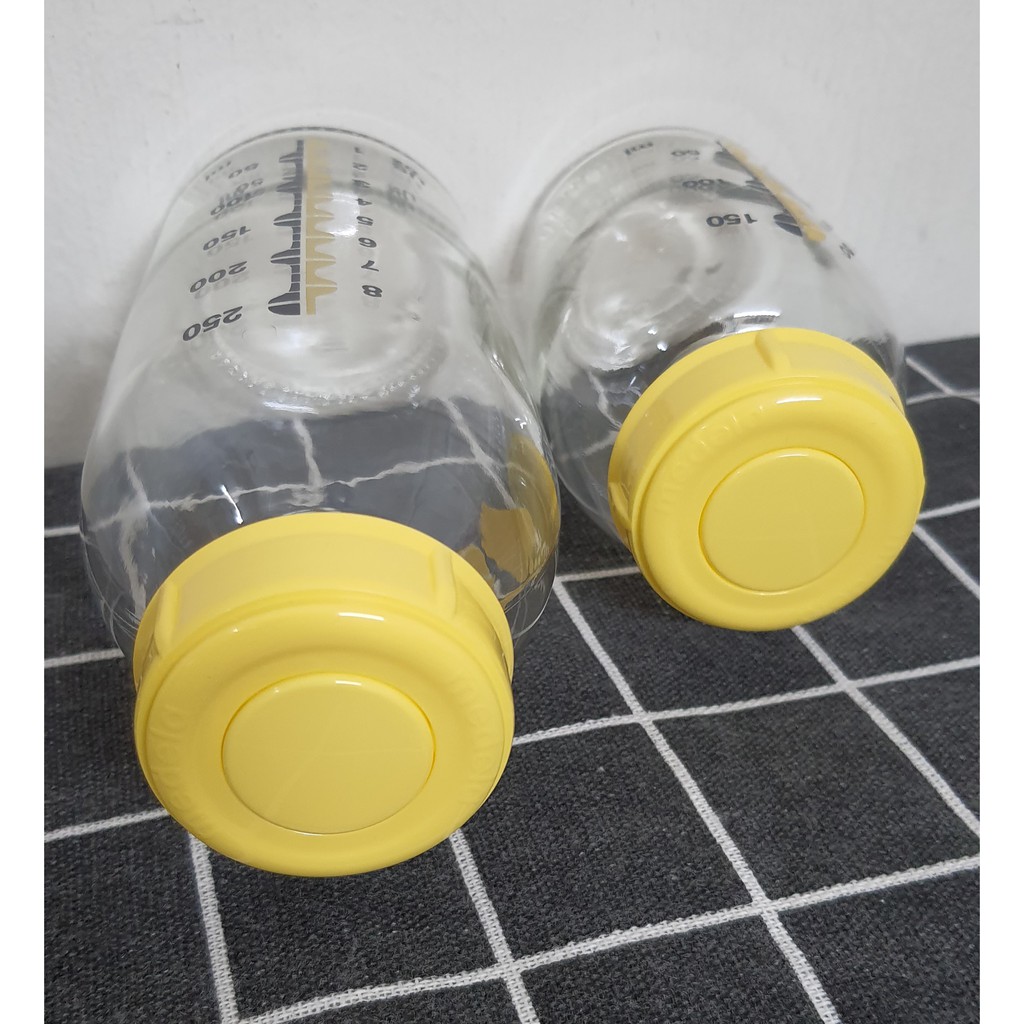 Bình trữ sữa medela Thuỷ tinh dung tích 150ml và 250ml Thanh lý