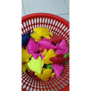 Cá nhựa đồ chơi câu cá loại có vít