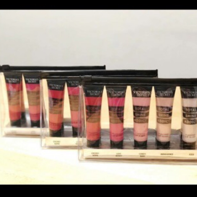 Son dưỡng Victoria secret Beauty Rush lip Gloss