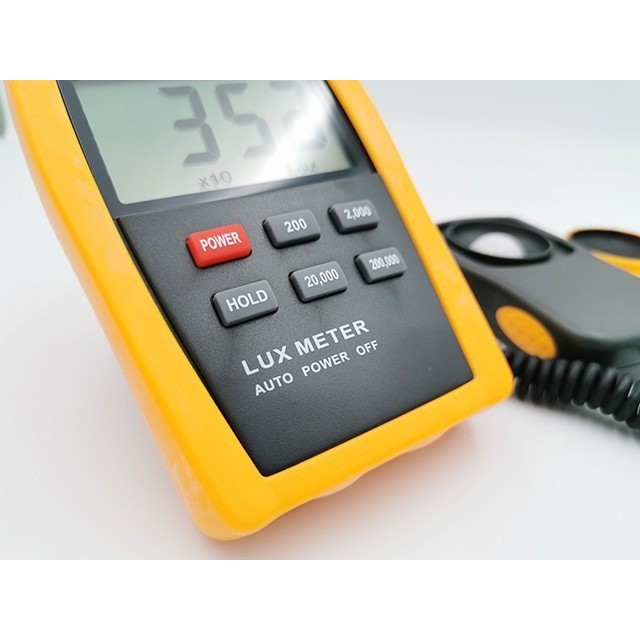 AM333LUX máy đo ánh sáng APECH AM333LUX 200,000lux, sai số thấp độ chính xác cao