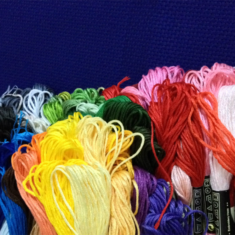 HOMMY Set 50 Cuộn Chỉ Thêu Chữ Thập 8m Nhiều Màu