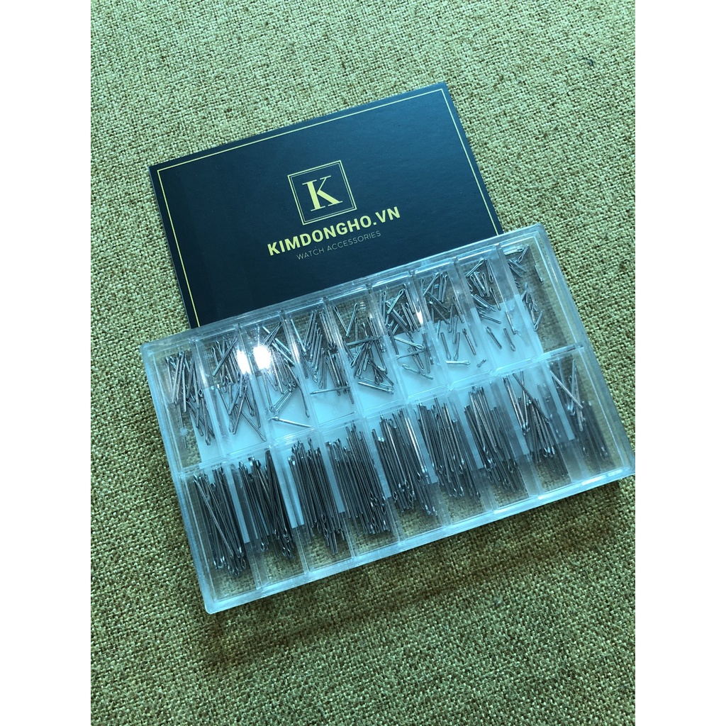 Chốt chẻ gắn các mắt dây đồng hồ bằng kim loại