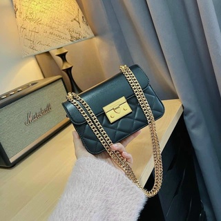 Túi c-k kẻ trám viền đinh size 18