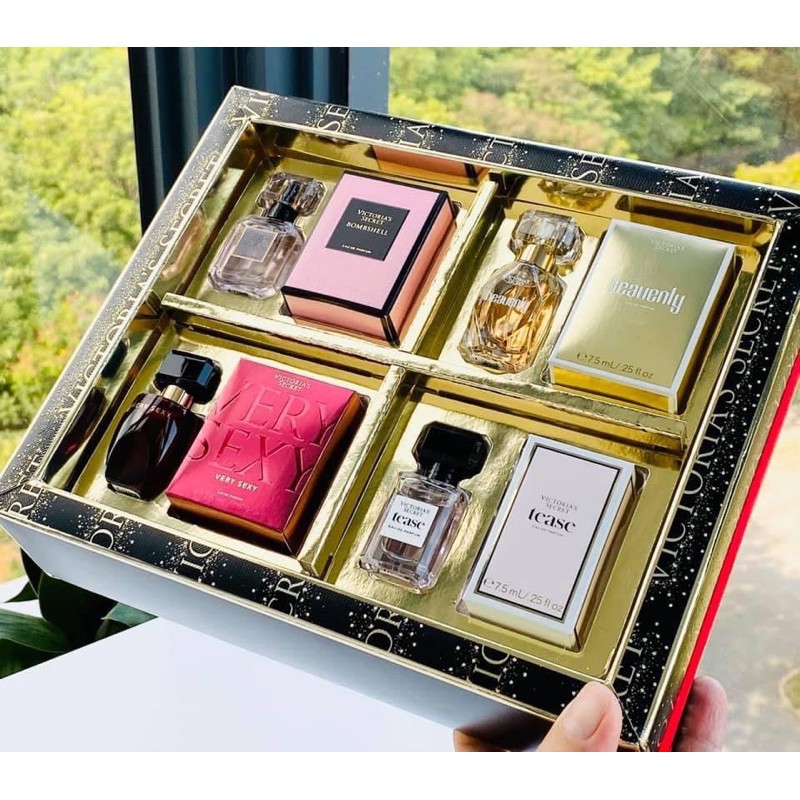 Set 4 chai nước hoa nữ của Victoria secret .