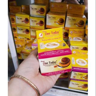 Kem dưỡng trắng ngừa tàn nhang đồi mồi