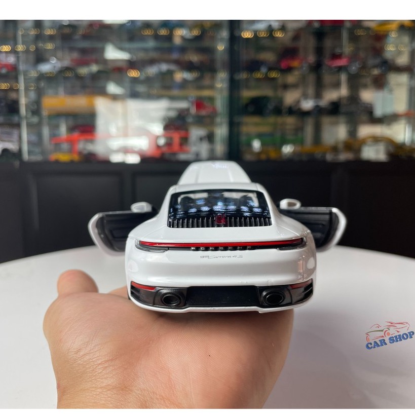 Mô hình xe ô tô Porsche 911 Carrera 4S Hãng Welly tỉ lệ 1:24