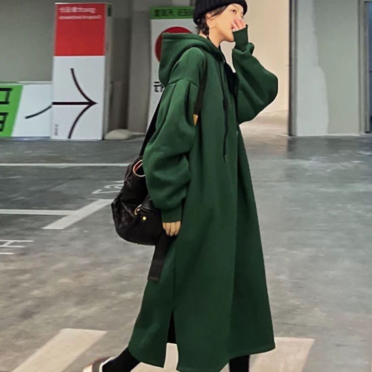 Đầm hoodie tay dài dáng rộng vải nhung dày dặn giữ ấm phong cách thời trang thu đông cho nữ